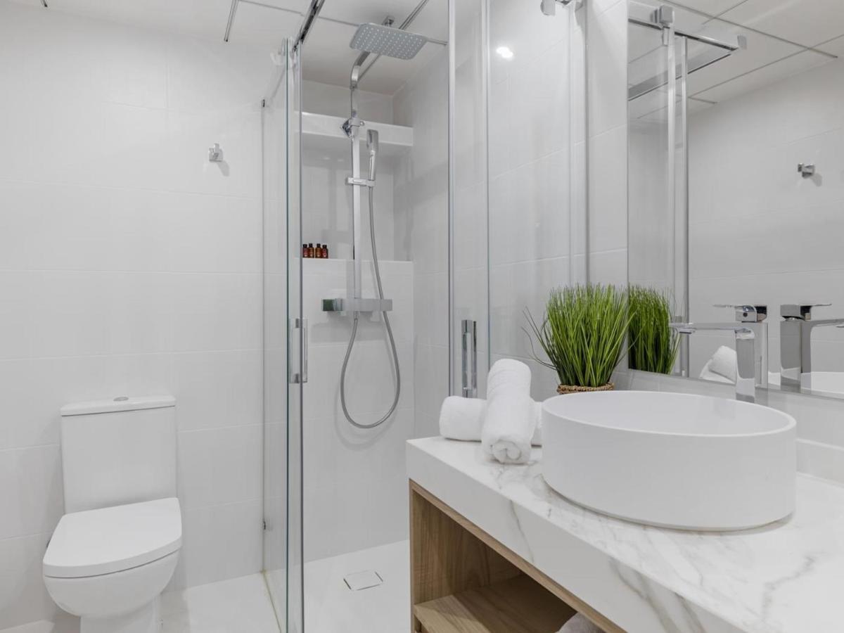 Apartamento 3 En Playas Del Duque Ref C 111