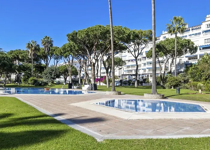 3 Dormitorios En Playas Del Duque Ref C 111