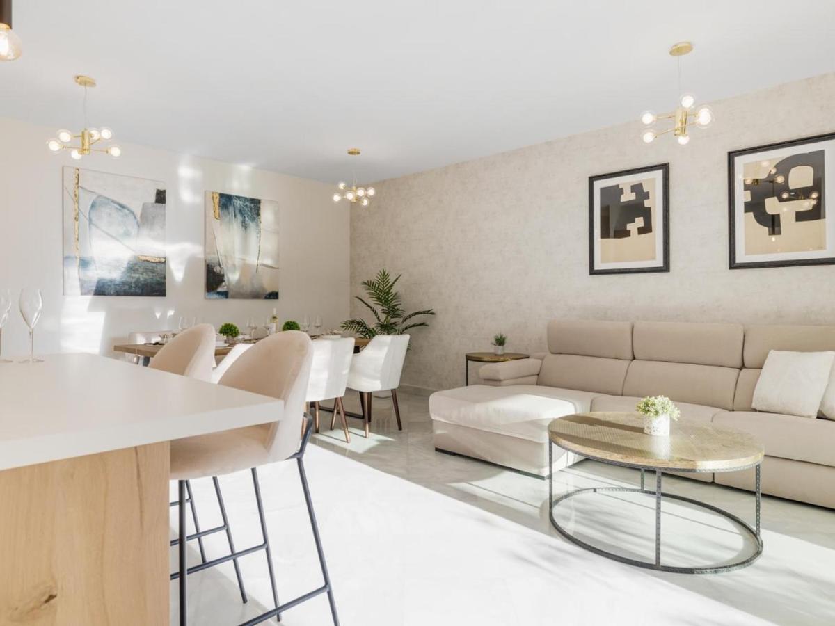 Apartment 3 En Playas Del Duque Ref C 111 *