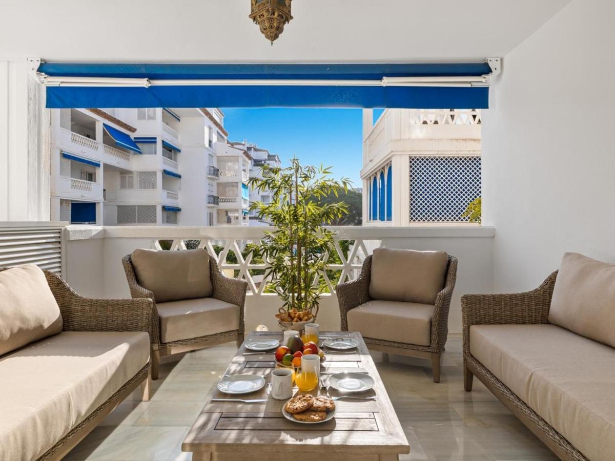 3 En Playas Del Duque Ref C 111 Apartment *