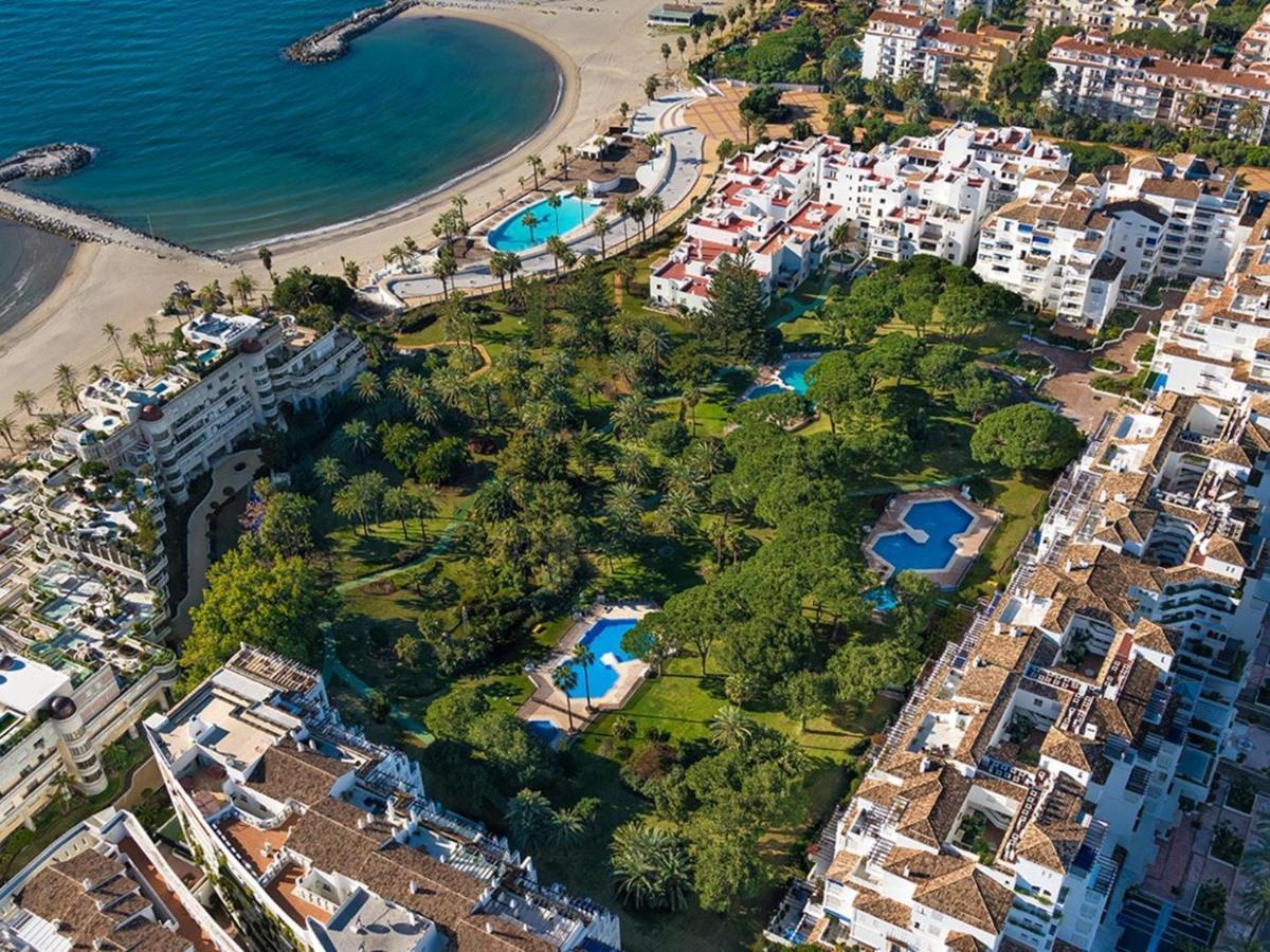3 En Playas Del Duque Ref C 111 Apartment Marbella